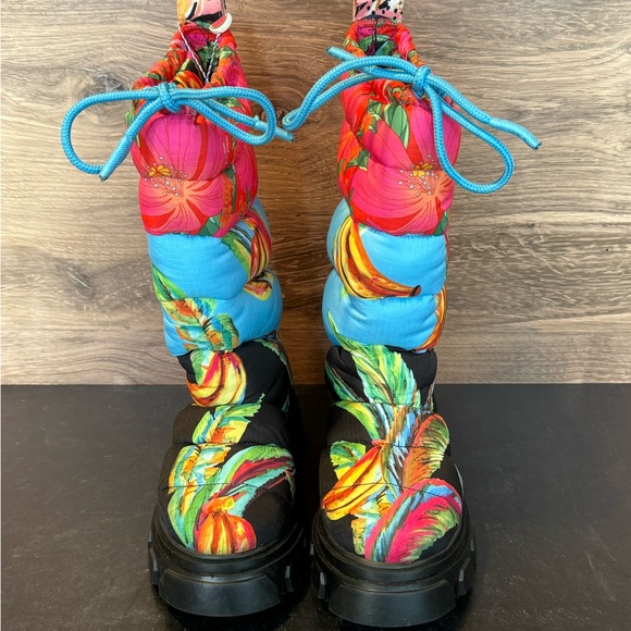 NWT FARM Rio Black Chevron Forest Puffy Tall Boot Womens 8.5 - Picture 6 of 16